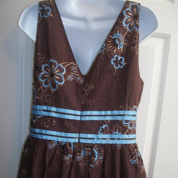 VINTAGE Fit and Flare Brown Floral Dress Size 12 - Picture 4 of 4